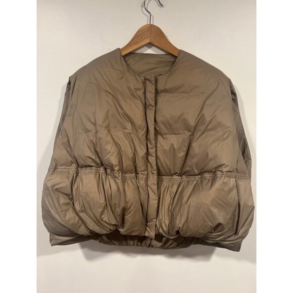 Women’s Minimalist Cropped Poofy Puffer Vest M - Picture 2 of 6